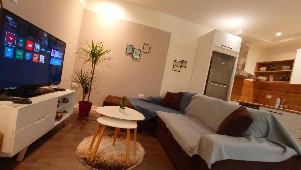 Tirana Apartment Garda Buitenkant foto