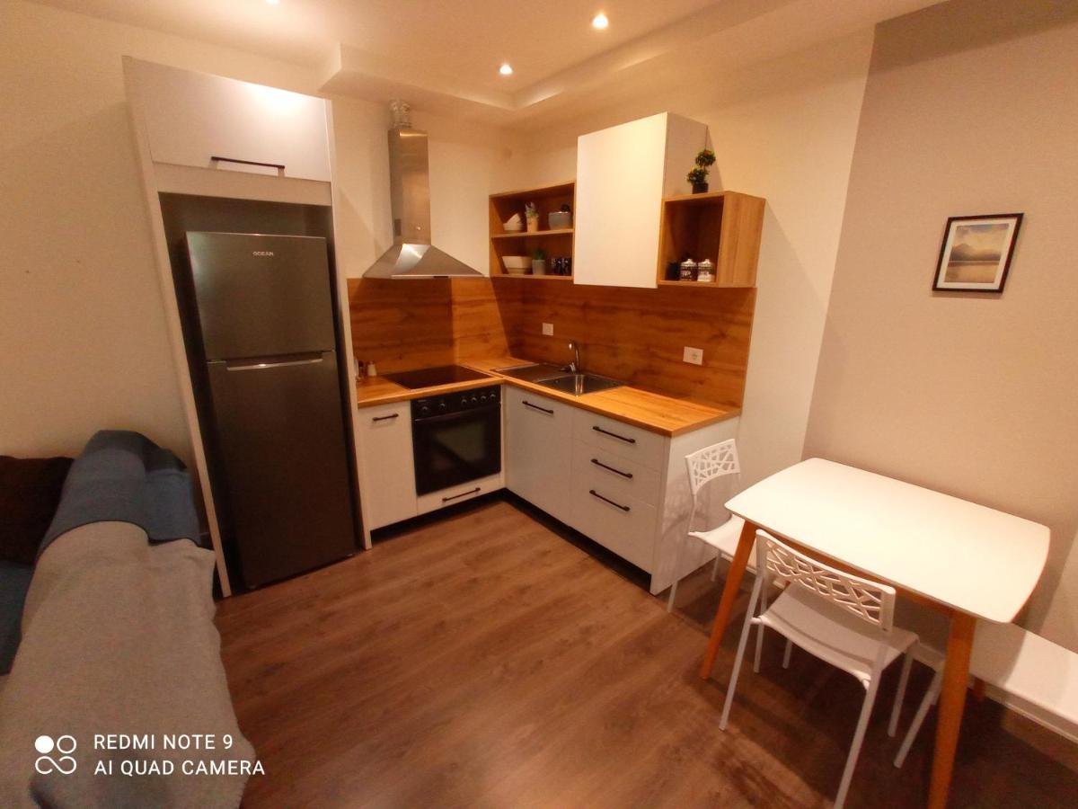 Tirana Apartment Garda Buitenkant foto
