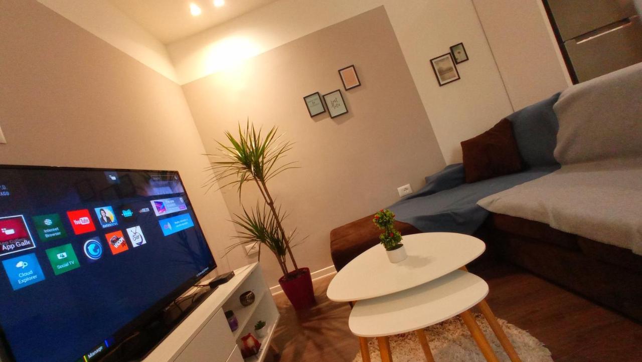 Tirana Apartment Garda Buitenkant foto