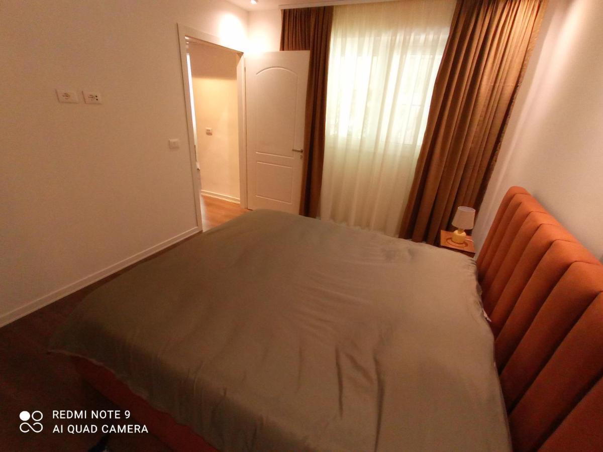 Tirana Apartment Garda Buitenkant foto