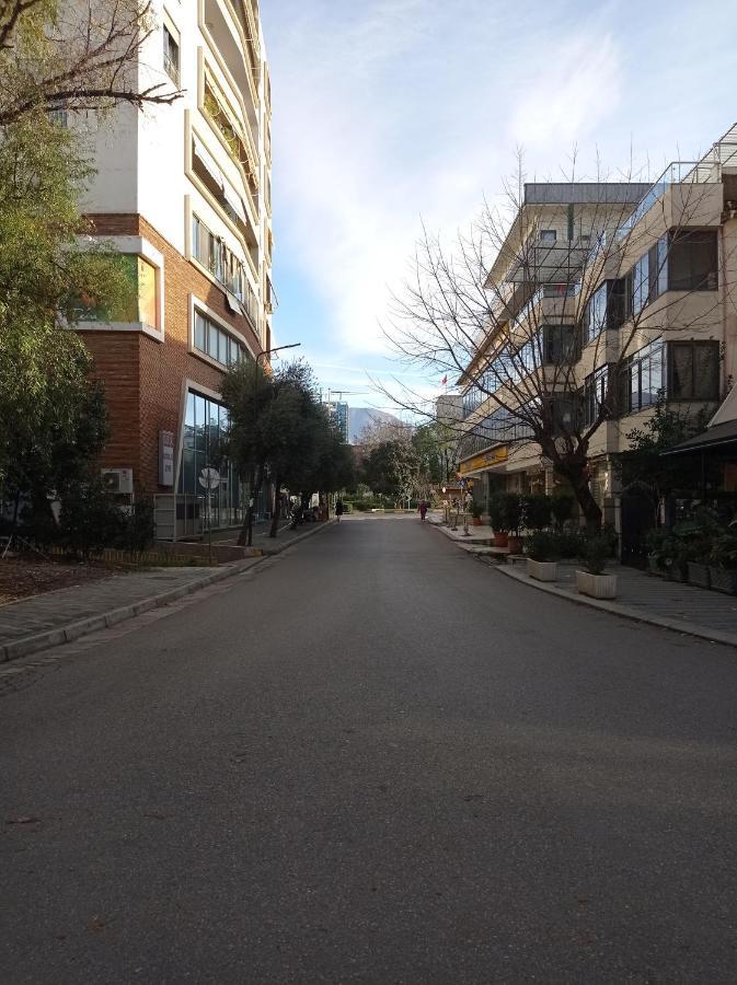 Tirana Apartment Garda Buitenkant foto
